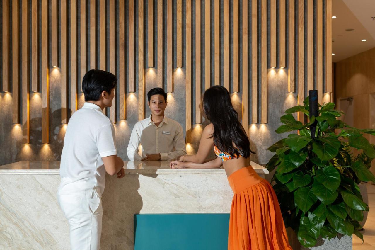 Odin Hotel Куинён Экстерьер фото
